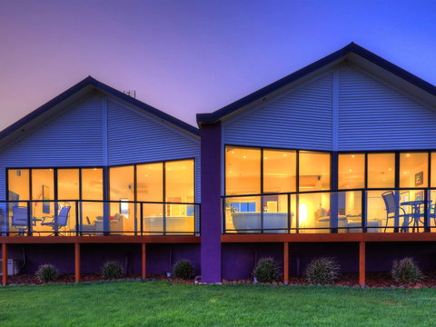 Horizon Deluxe Apartments - Holiday Cairns 1