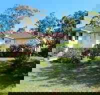 Horseshoe House - Holiday Cairns