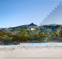 Island Beach Lodge - Holiday Cairns
