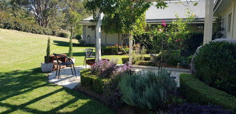 Little Britton Luxury Accommodation - Holiday Cairns 0