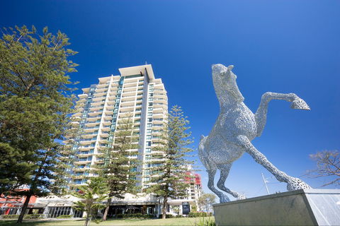 Mantra Broadbeach On The Park - Holiday Cairns 0