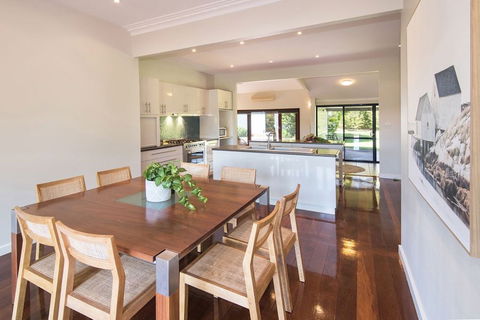 Margaret River Manor - Holiday Cairns 2