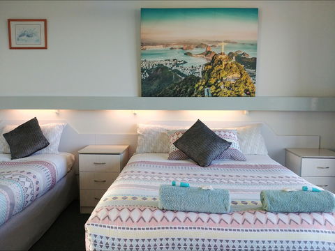 Mollymook Ocean View Motel - Holiday Cairns 1
