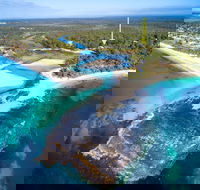 Moona Beach House  Jervis Bay - Holiday Cairns