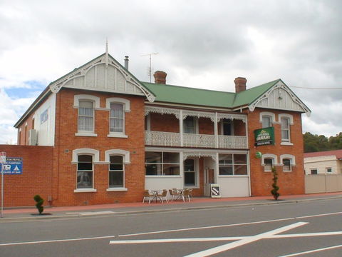 Railton Hotel - Holiday Cairns 0