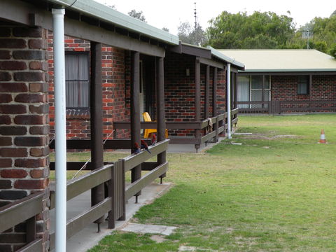 RTBU Holiday Park - Holiday Cairns 1