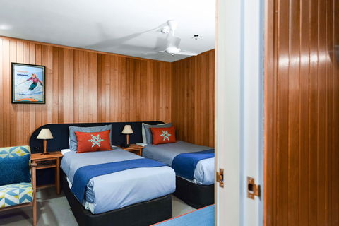 Thredbo Alpine Hotel - Holiday Cairns 2