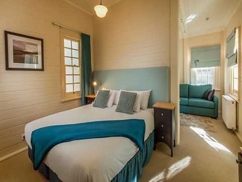 Yarrangobilly Caves House: Guest Rooms - Holiday Cairns 1
