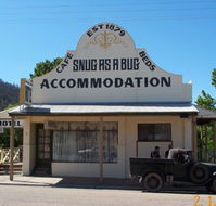 Snug as a Bug Motel - Holiday Cairns