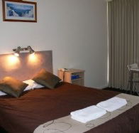 Warrina Motor Inn - Holiday Cairns