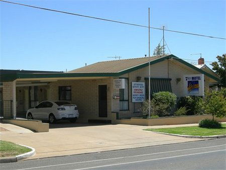 7th Street Motel Mildura - Holiday Cairns 2