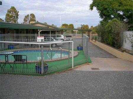 7th Street Motel Mildura - Holiday Cairns 3