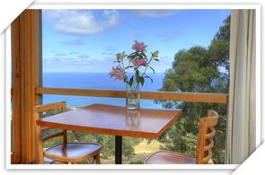 Chris's Beacon Point Restaurant And Villas - Holiday Cairns 2