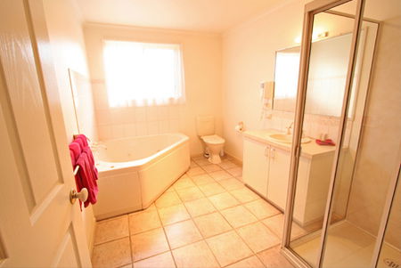 Beachcomber Motel And Apartments - Holiday Cairns 5