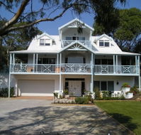 Silver Waters Bed and Breakfast - Holiday Cairns