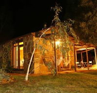 Wombat Hills Cottages - Holiday Cairns
