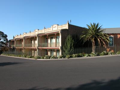 Terrace Motel Cranbourne - Holiday Cairns 2