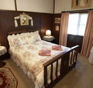 Fernleigh Cottages  Country Barn - Holiday Cairns
