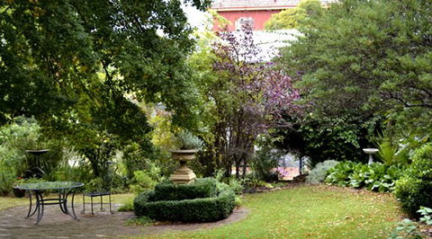 Bishopscourt Bed And Breakfast - Holiday Cairns 0