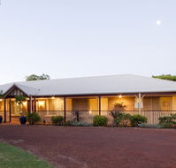 Toby Inlet Bed  Breakfast - Holiday Cairns