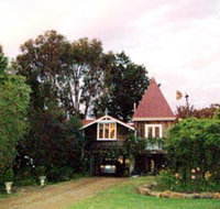 Windy Hollow - Holiday Cairns