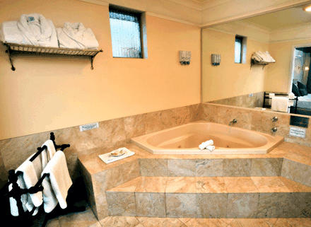 Clifton Motel - Grittleton Lodge - Holiday Cairns 1
