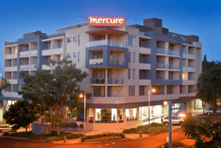 Mercure Centro Hotel - Holiday Cairns