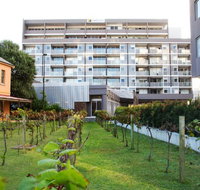 Honeysuckle Executive Apartments