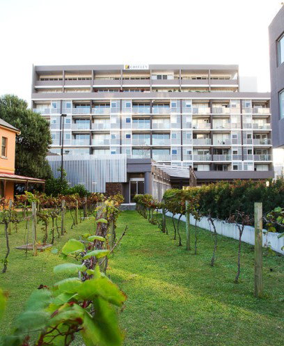 Honeysuckle Executive Apartments - Holiday Cairns 0