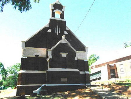 Allawah Church Stay - Holiday Cairns 0