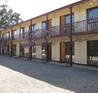 Central Motor Inn Wentworth - Holiday Cairns