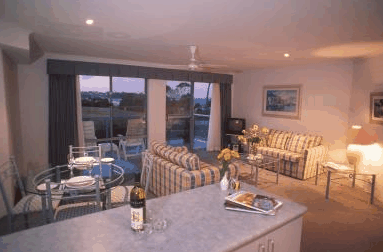 Breakers Apartments Mollymook - Holiday Cairns 3