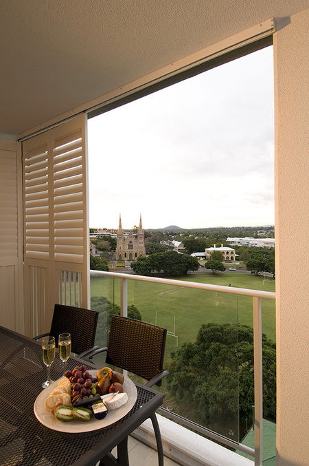 Oaks Aspire Apartments - Holiday Cairns 4