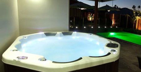 Aabi's At Byron - Holiday Cairns 4