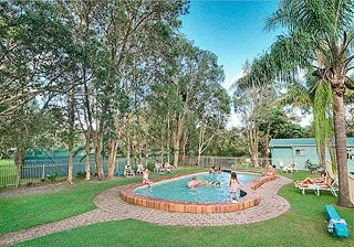 Byron Bay Tourist Village - Holiday Cairns 1