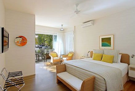 Byron Bathers - Holiday Cairns 1