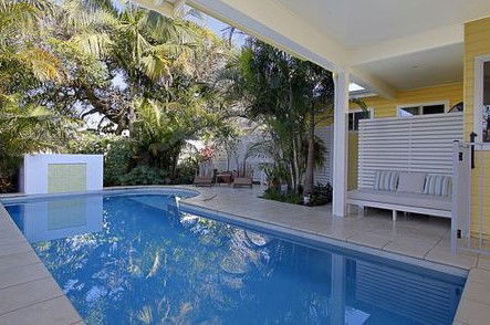 Byron Bathers - Holiday Cairns 2
