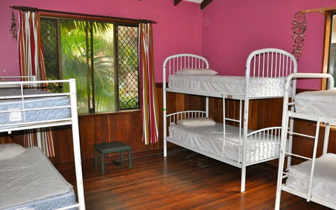 Byron Beach Resort - Holiday Cairns 1