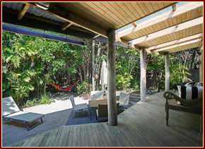 Absolute Beachfront Bamboo Hideaway - Holiday Cairns 2