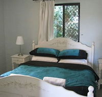 Byron Country Cottages - Holiday Cairns