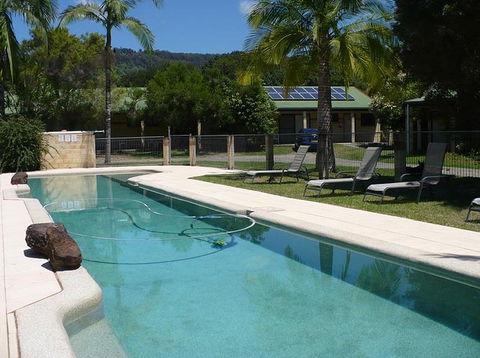 Mooyabil Farm Holidays - Holiday Cairns 0