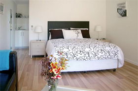 Studio 58 Byron Bay - Holiday Cairns 1