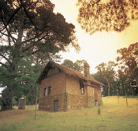 Heysen - The Cedars - Holiday Cairns