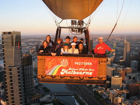 Balloon Flights Over Melbourne - Holiday Cairns 2