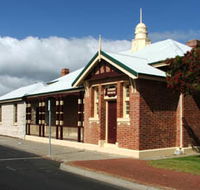 Artgeo Cultural Complex - Old Courthouse - Holiday Cairns