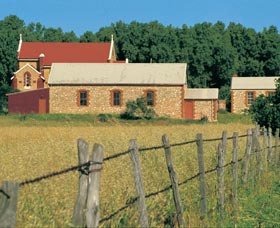 Central Greenough Historic Settlement - Holiday Cairns 0