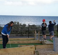 Port Vincent Putt Putt - Holiday Cairns