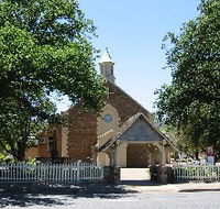 St George Church and Cemetery Tours - Holiday Cairns