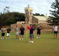 Glanville Hall Par 3 Golf Course - Holiday Cairns