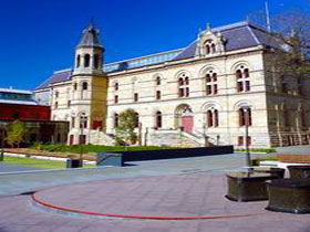 Adelaide Cbd And Eastern Suburbs SA Holiday Cairns